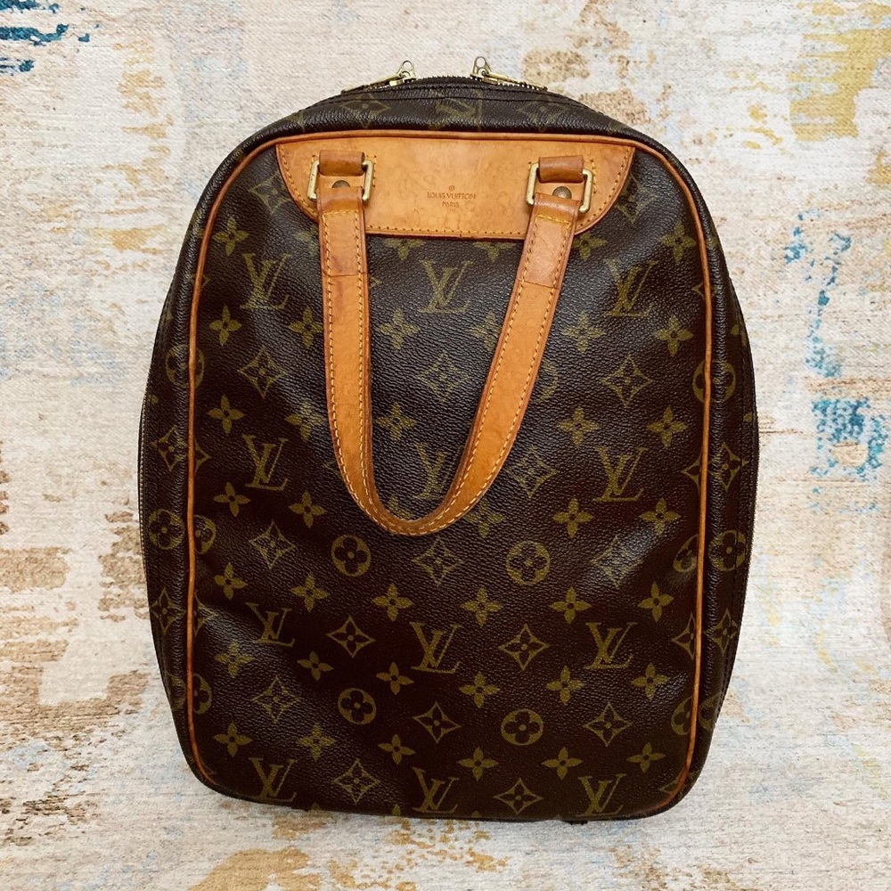Authentic Vintage Louis Vuitton Excursion Bag - Picture 6 of 12